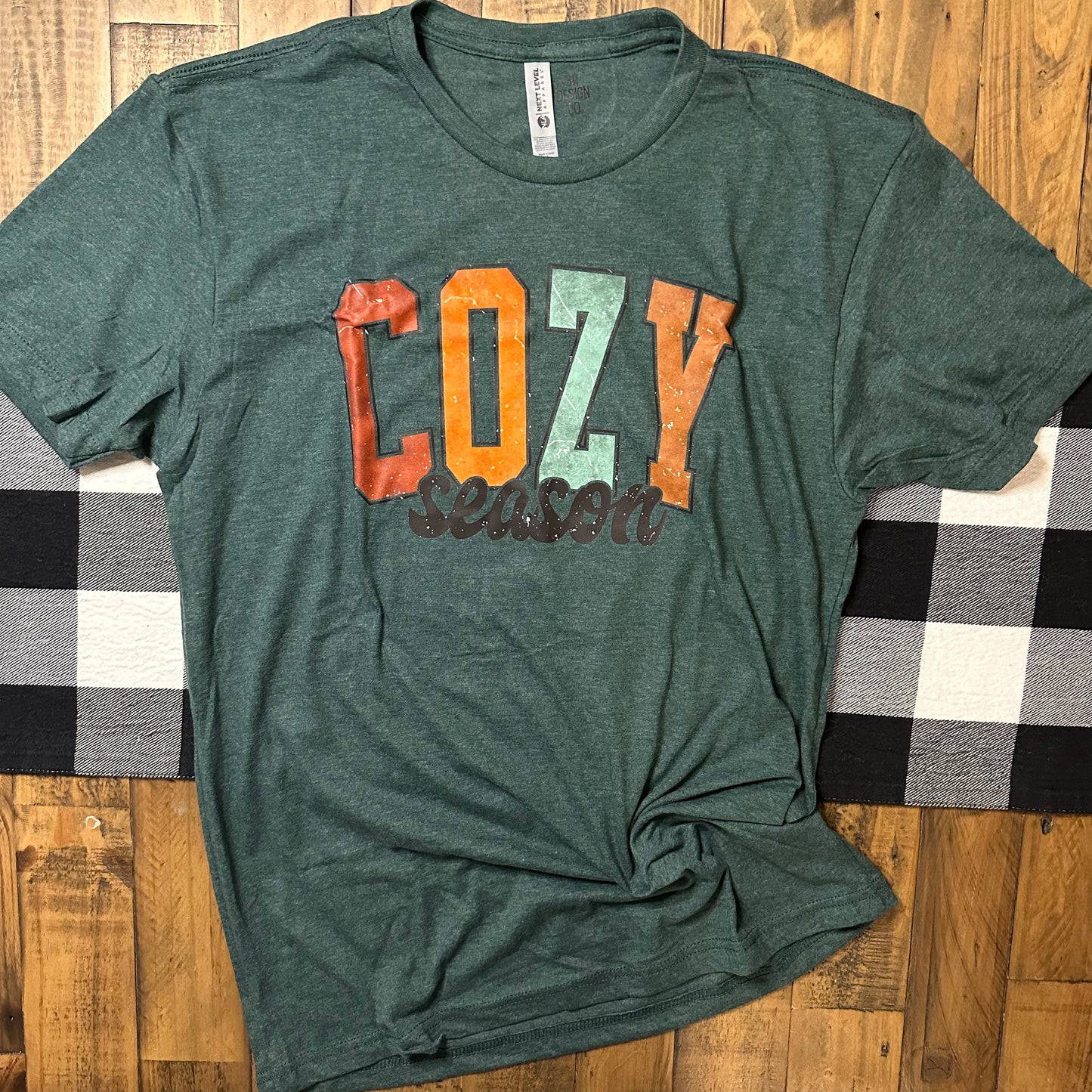 COZY SEASON // TEE